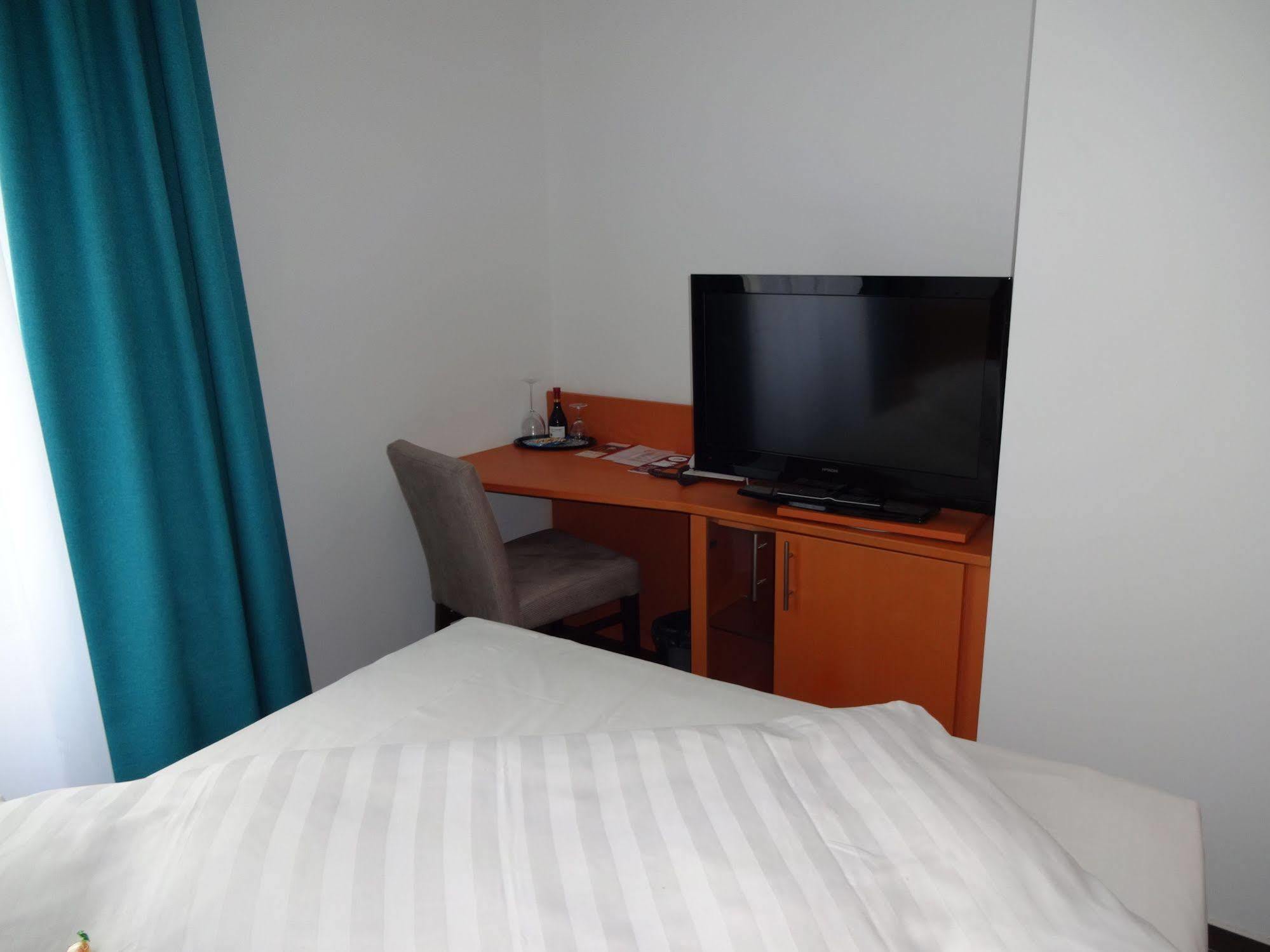 Koncept Hotel Benedikt Ζίγκμπουργκ Εξωτερικό φωτογραφία